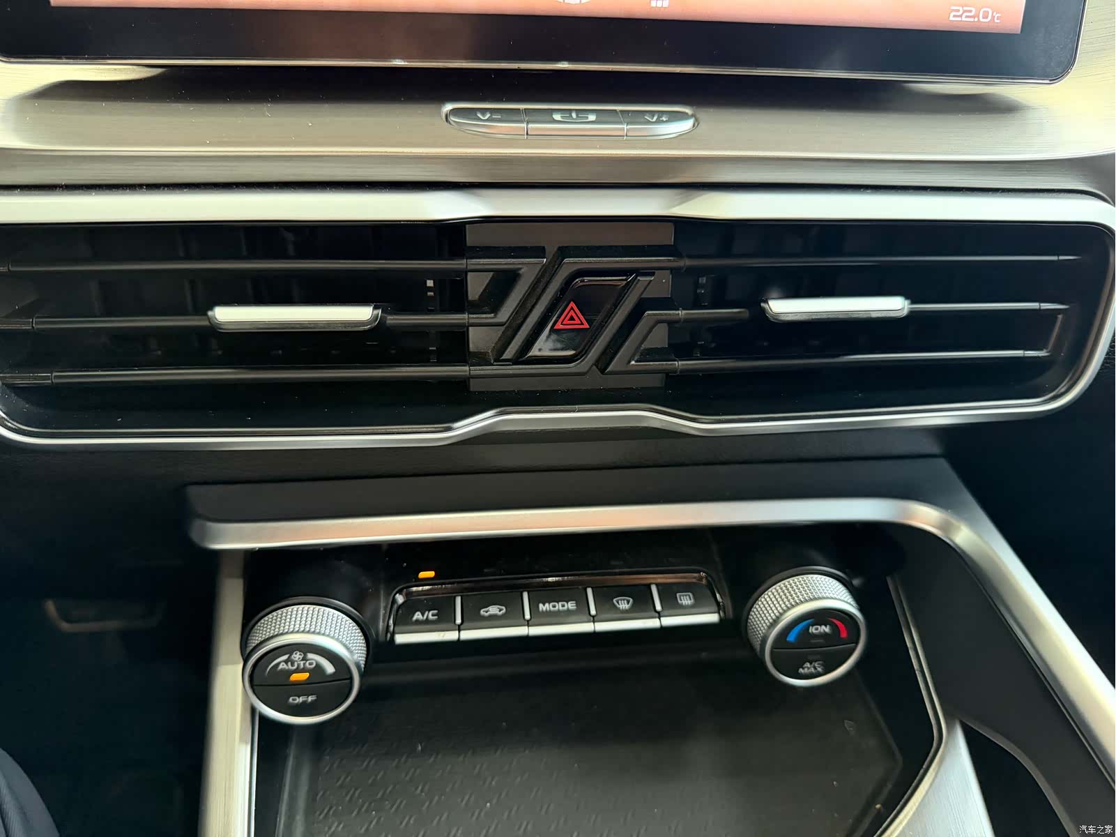 Geely Coolray, 2021 14