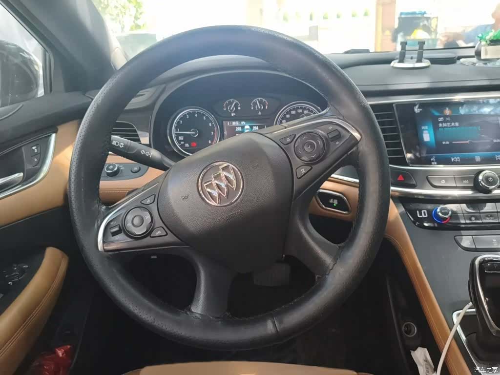 Buick LaCrosse, 2018 3