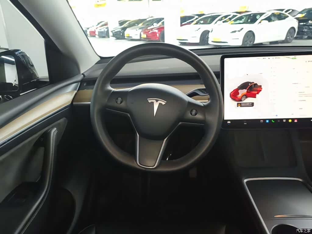 Tesla Model Y, 2022 11