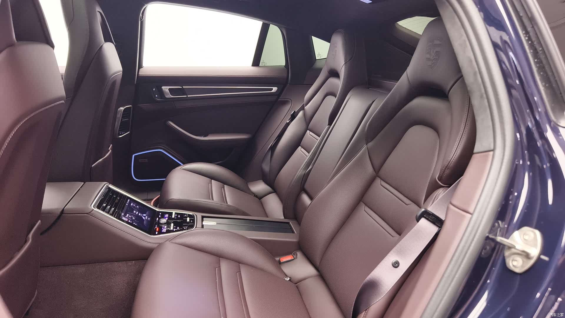 Porsche Panamera, 2022 13