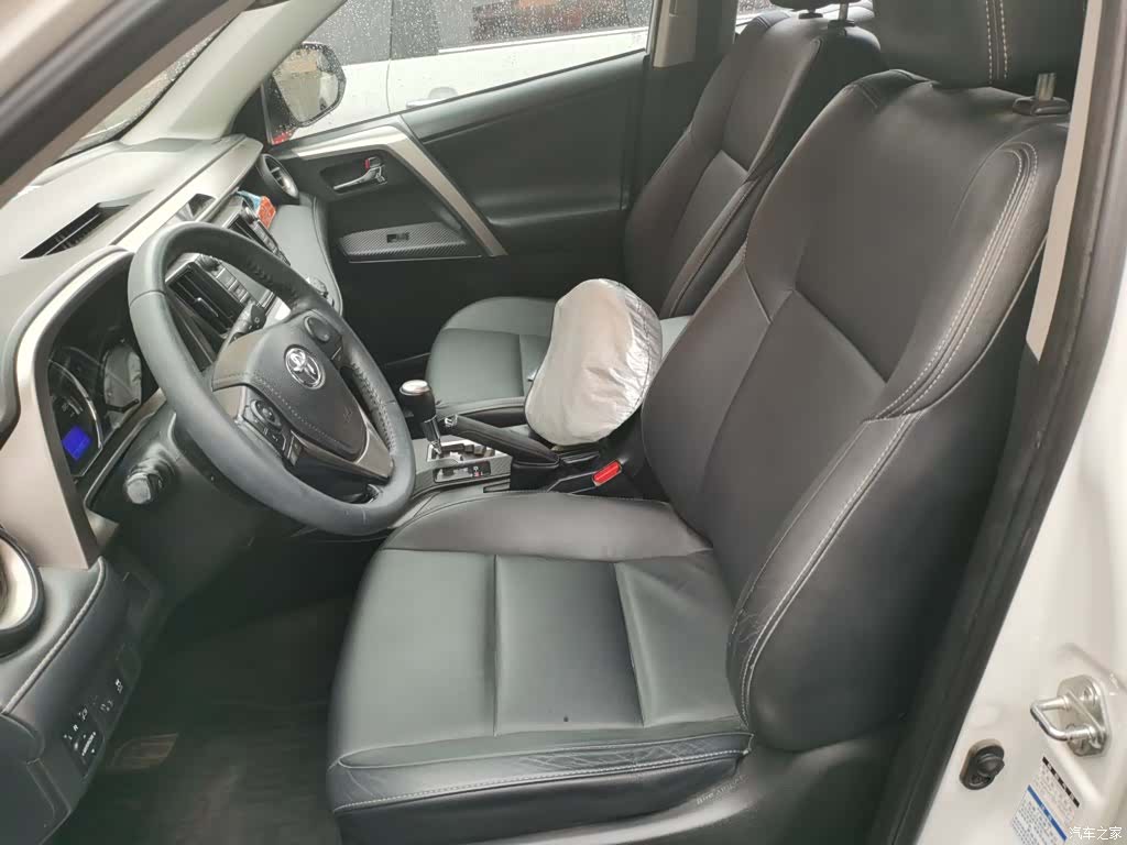 Toyota RAV4, 2016 8