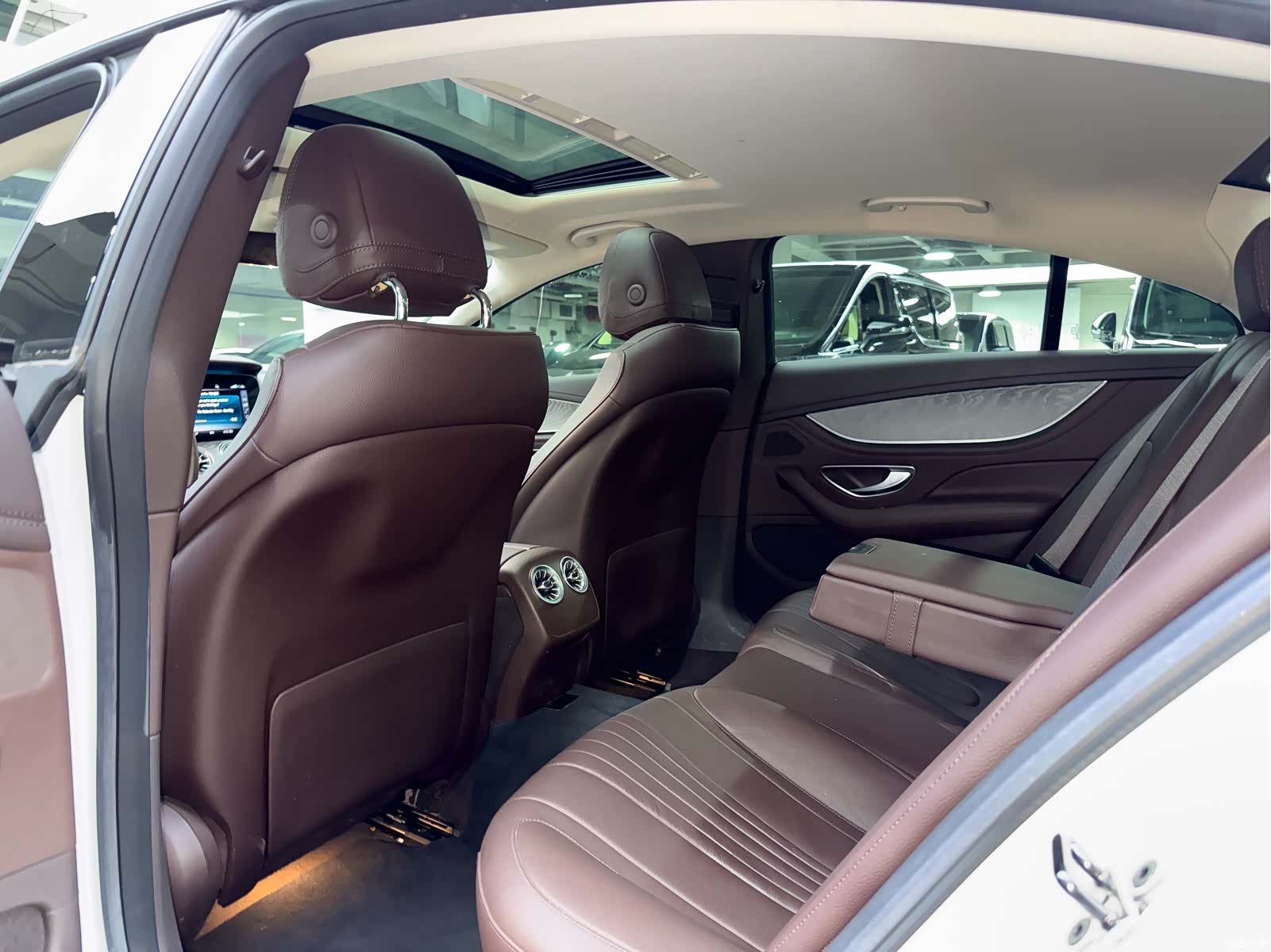 Mercedes-Benz CLS, 2020 15