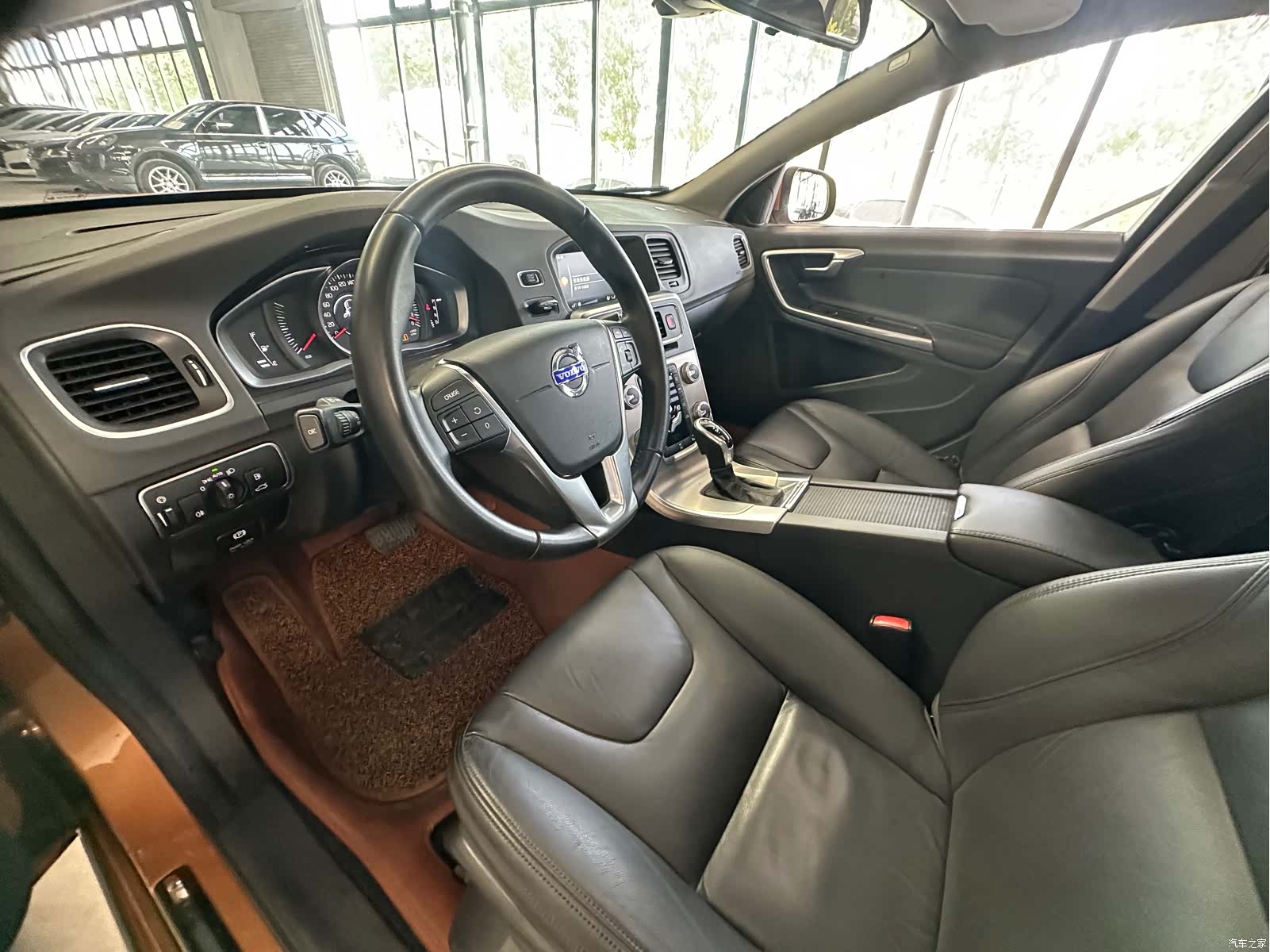 Volvo S60, 2014 14