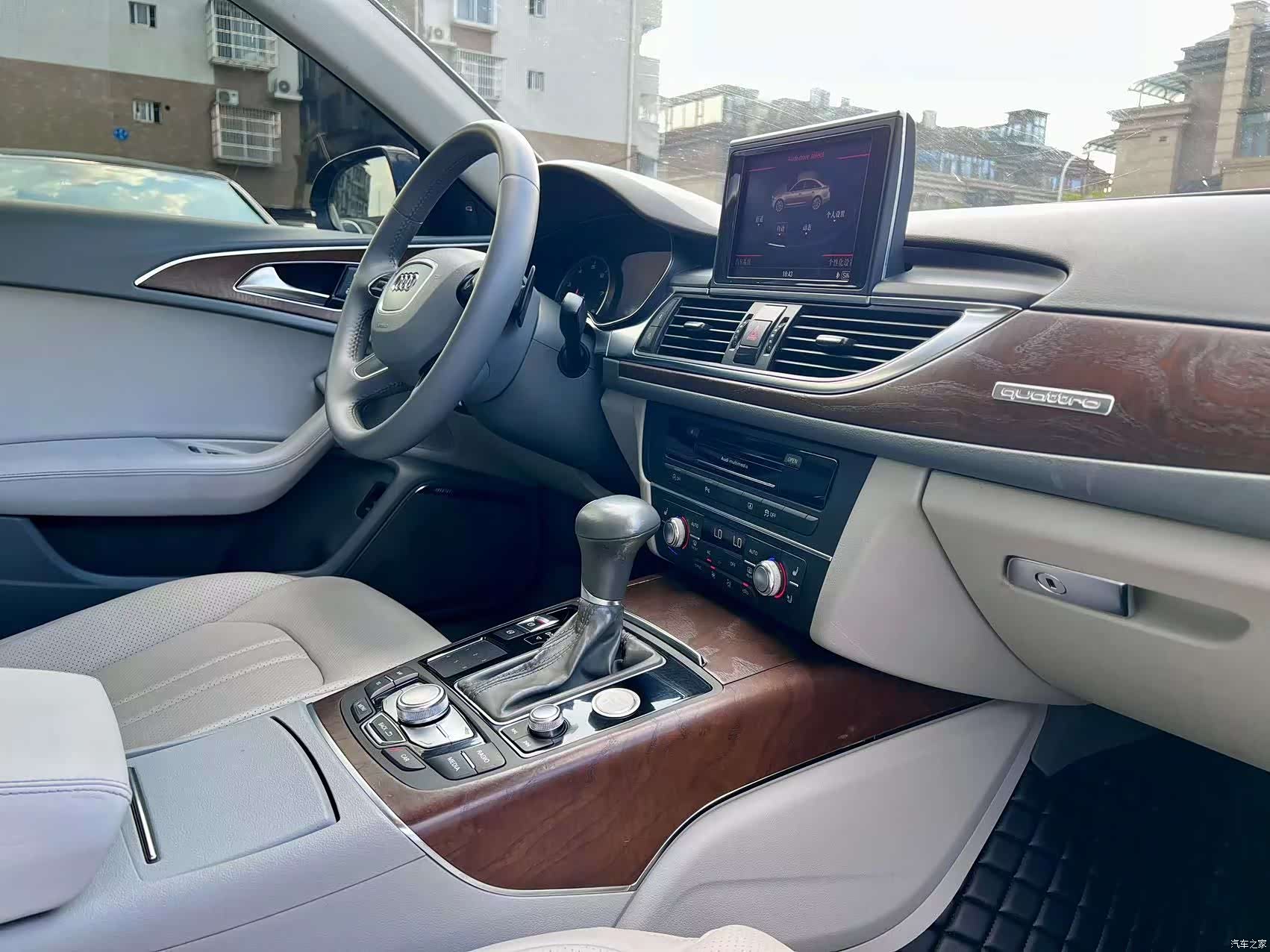Audi A6L, 2013 16