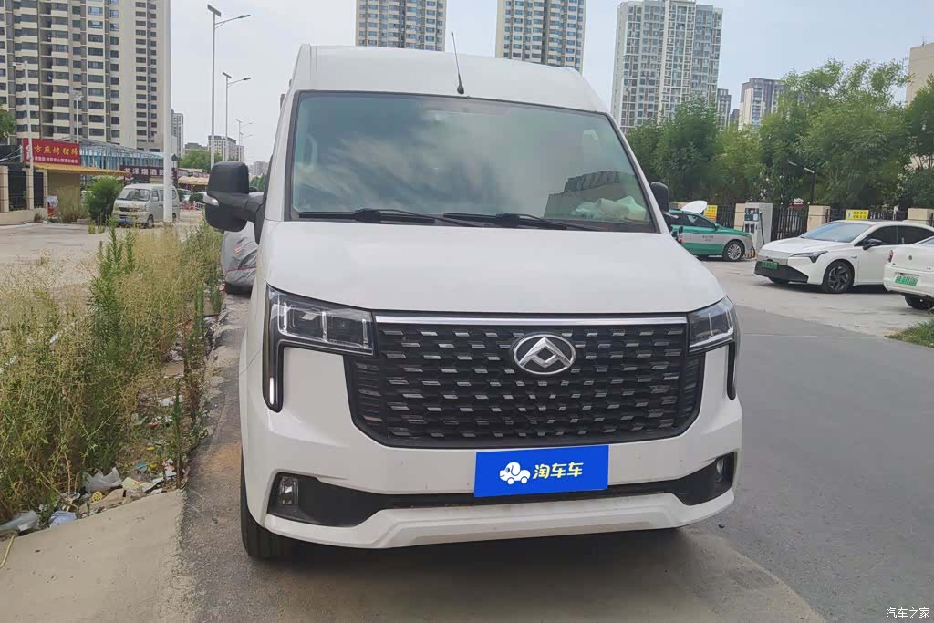 Maxus V80, 2023 2