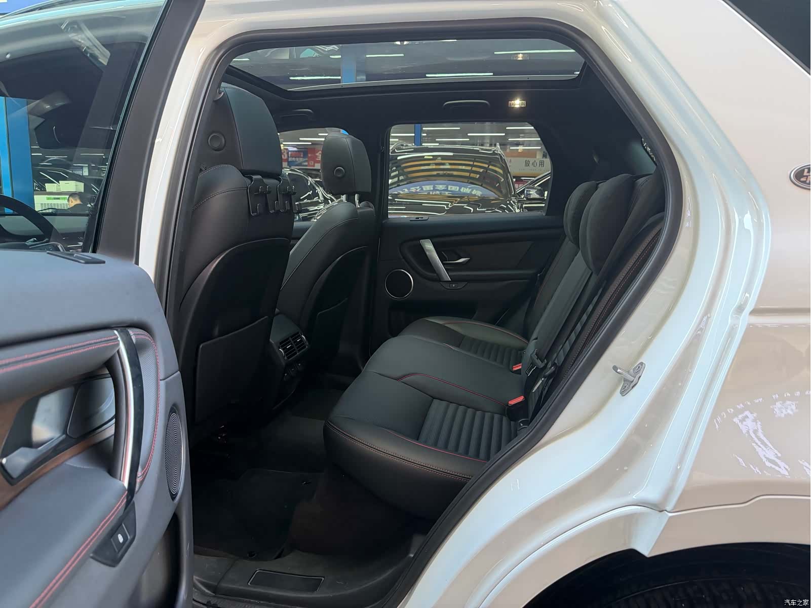 Land Rover Discovery, 2023 8