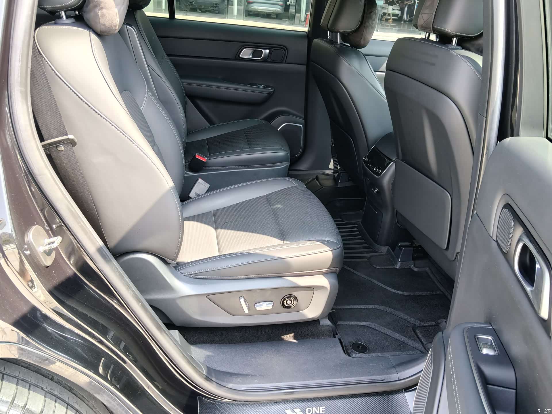 Li Auto ONE, 2022 15