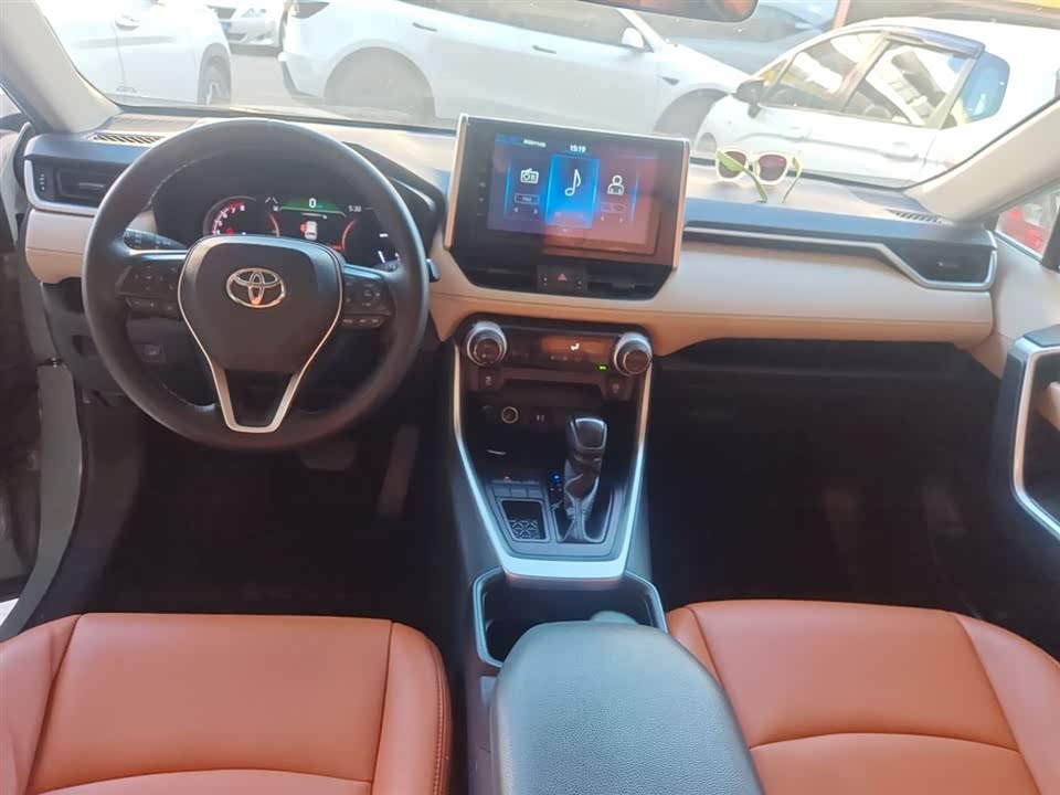 Toyota RAV4 Rongfang