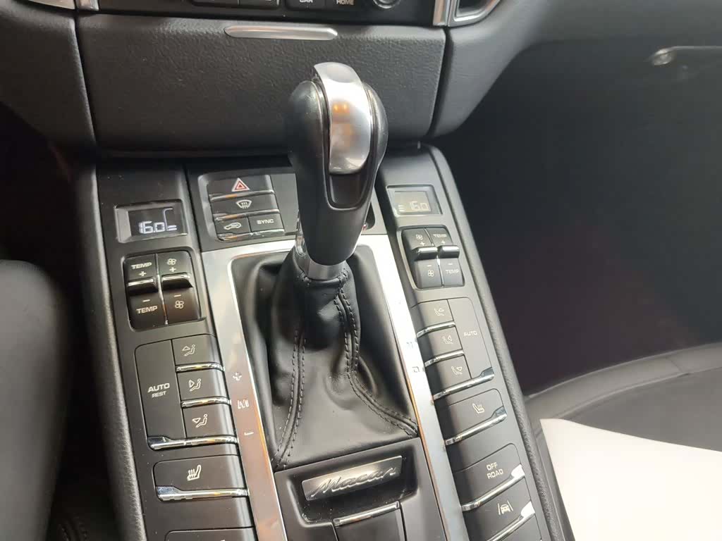 Porsche Macan, 2017 15