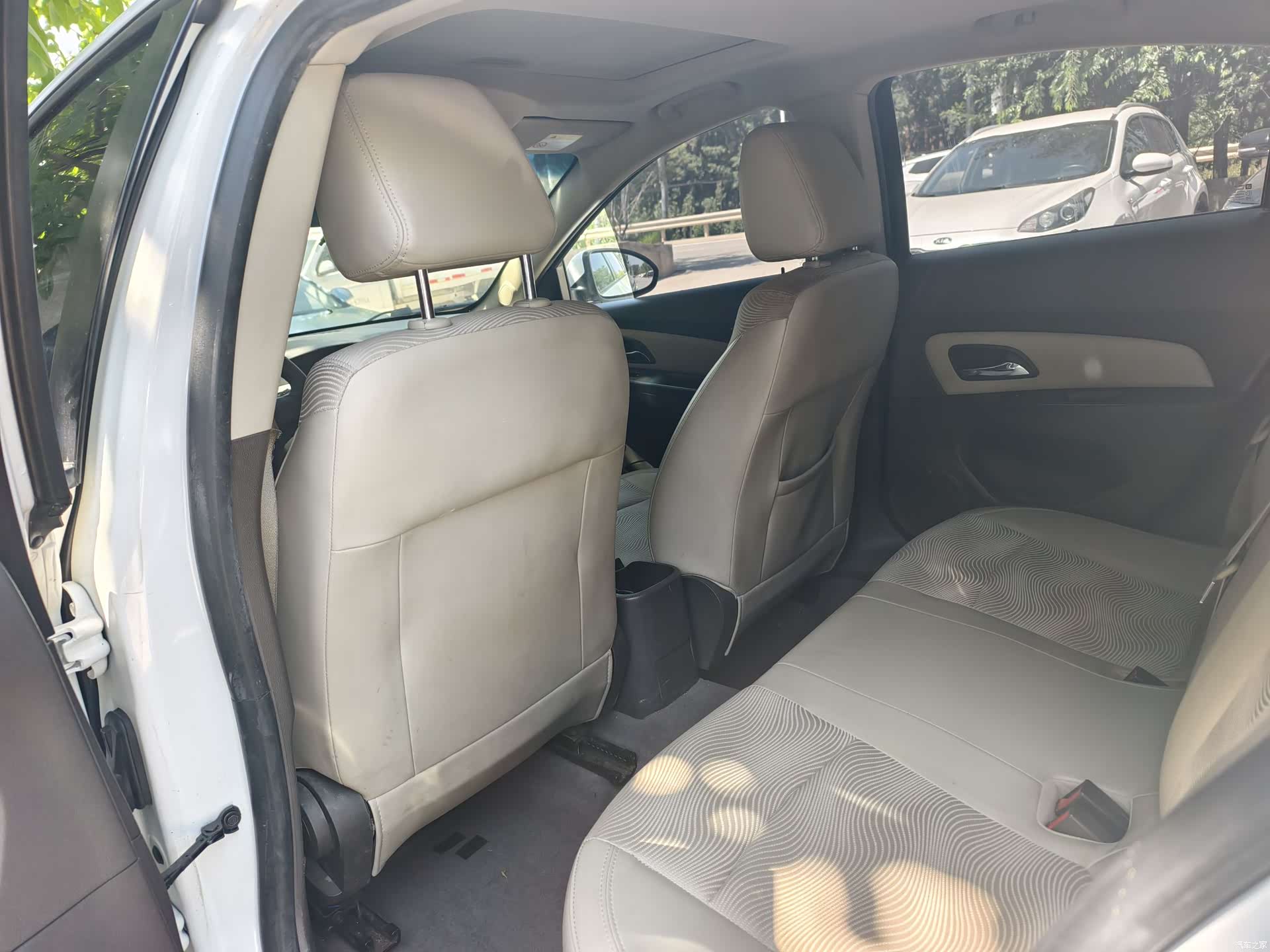 Chevrolet SE, 2015 8