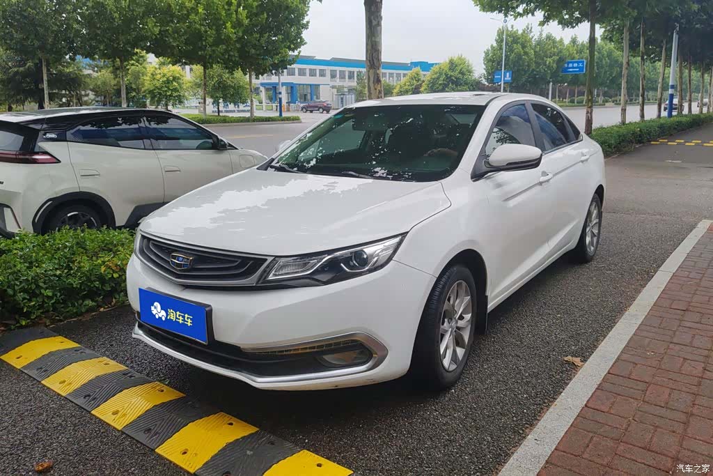 Geely Emgrand, 2017 1