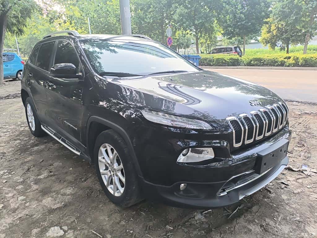 Jeep Cherokee, 2018 4