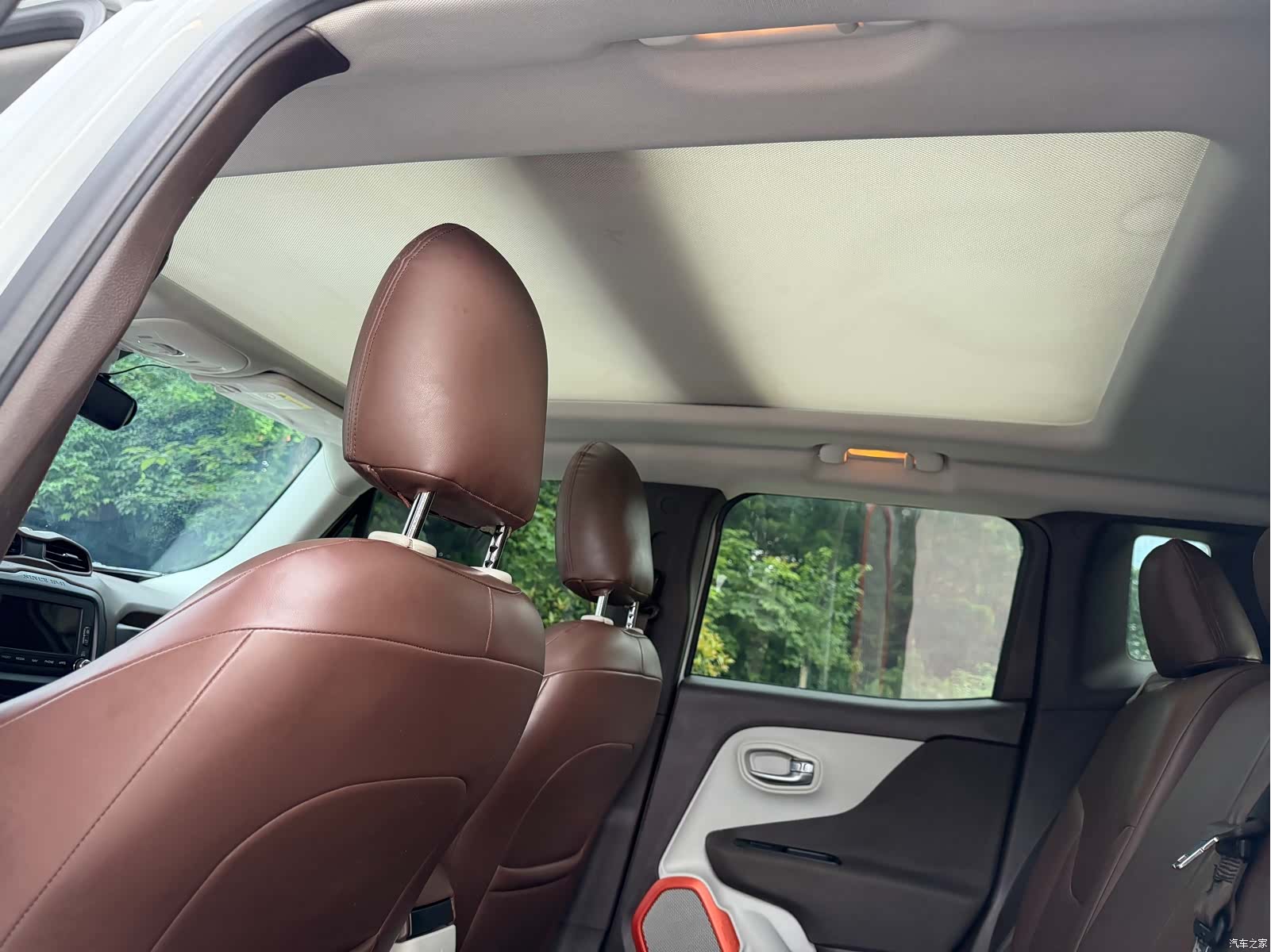 Jeep Renegade, 2016 11