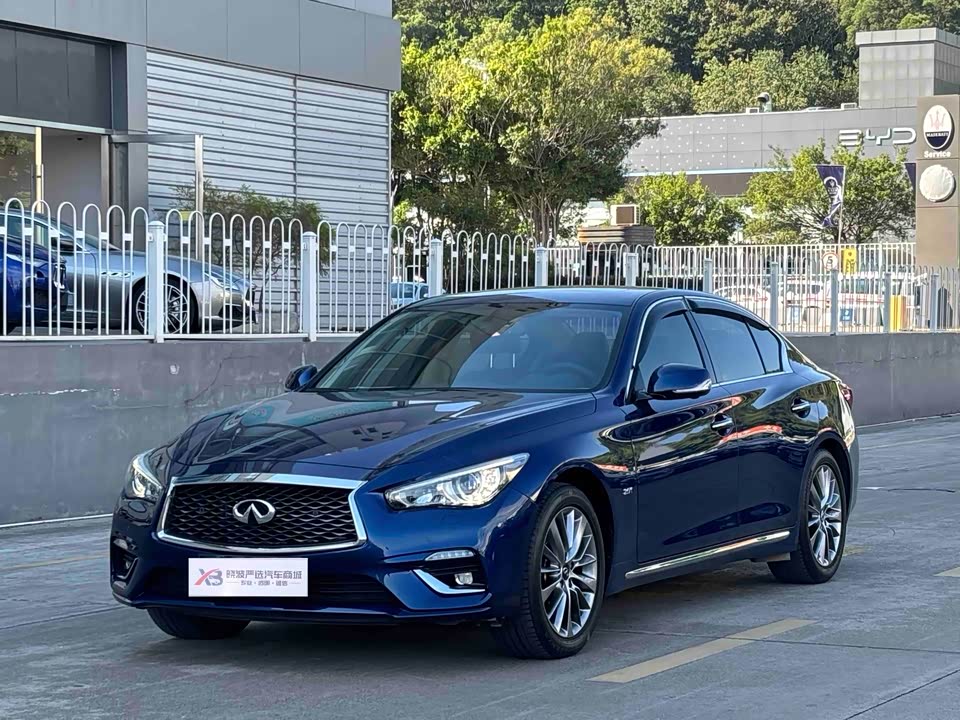 Infiniti Q50L