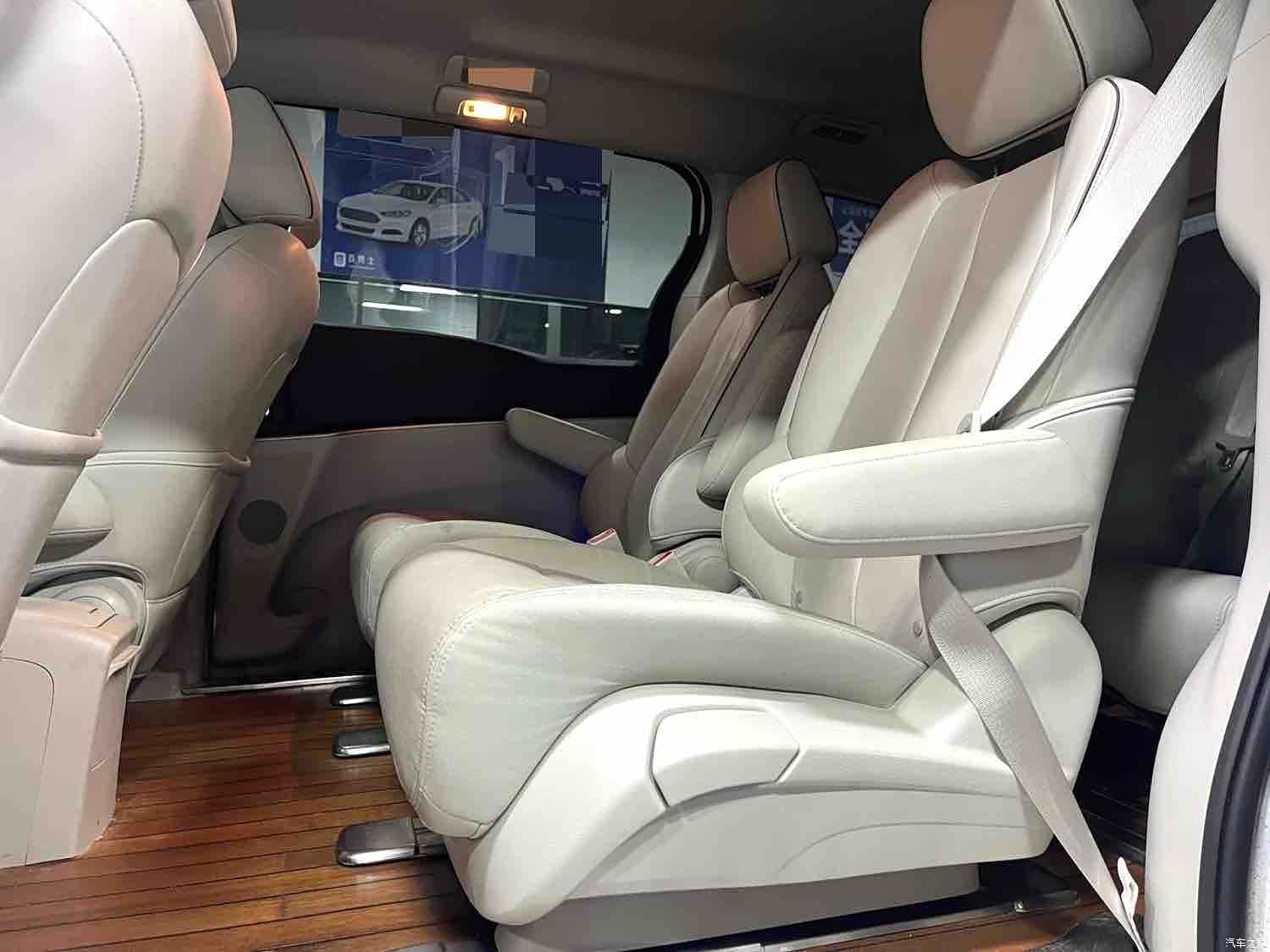 Buick GL8, 2021 7