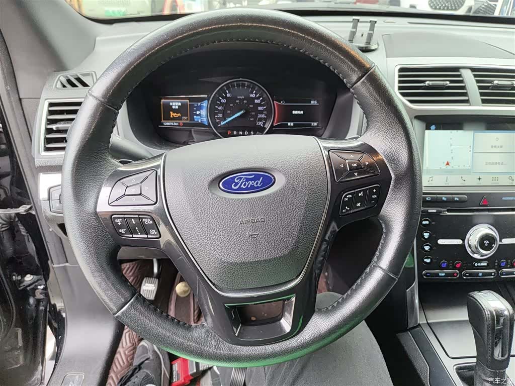Ford Explorer, 2018 4