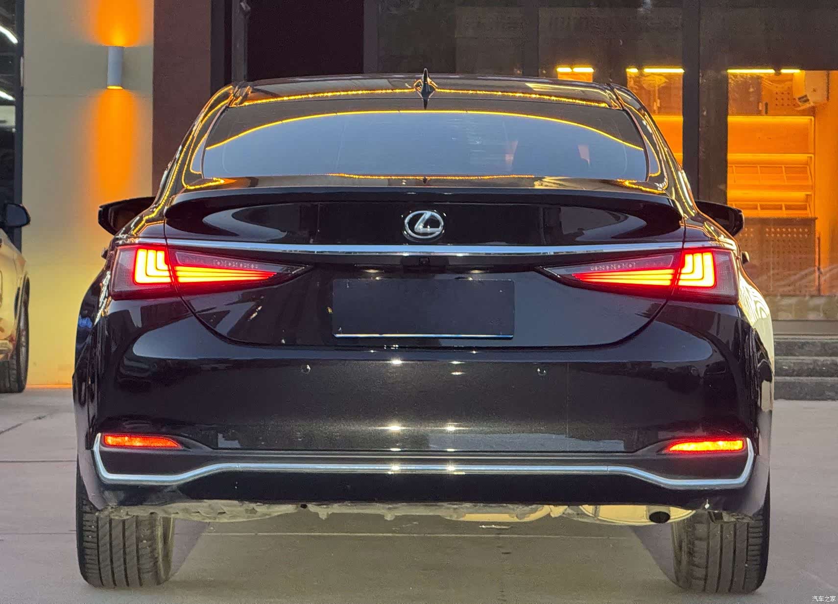Lexus ES, 2023 6