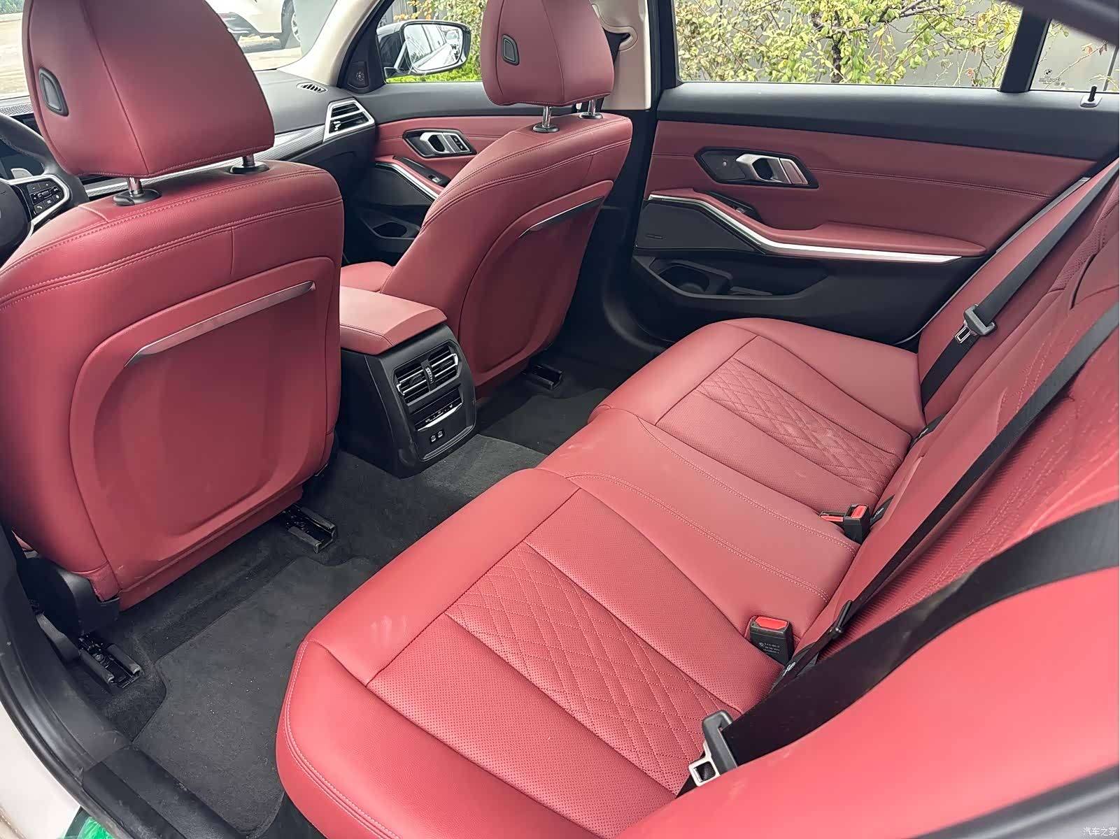 BMW 3 Series, 2025 все фото