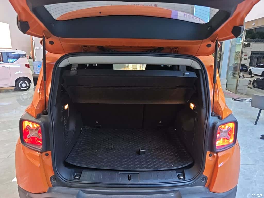 Jeep Renegade, 2016 19