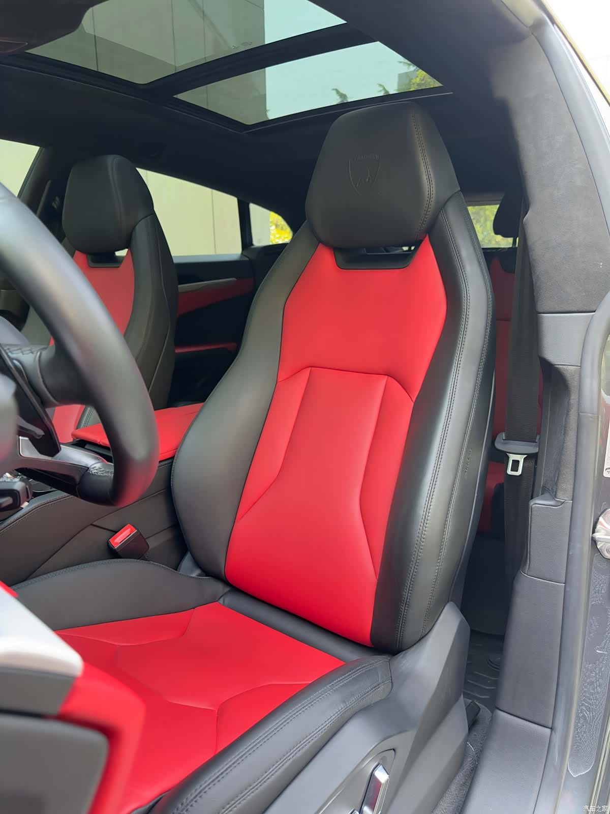 Lamborghini Urus, 2019 11