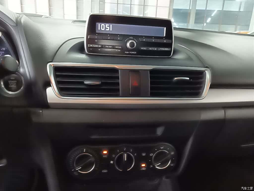 Mazda Mazda3, 2016 13
