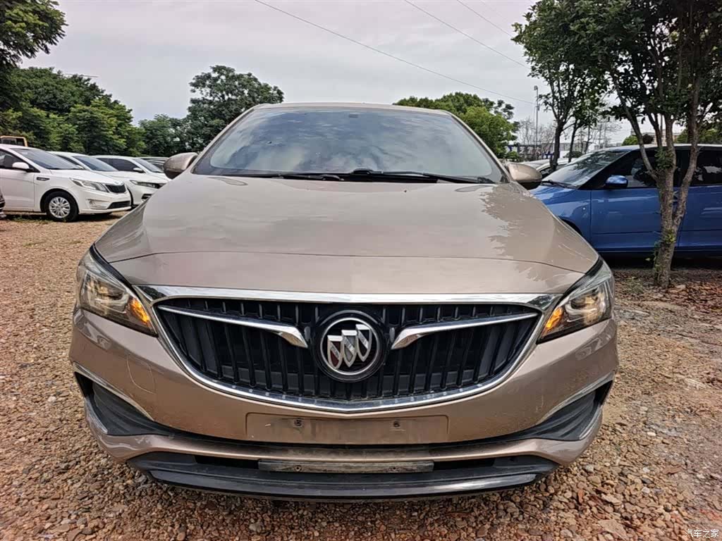 Buick Verano, 2018 3