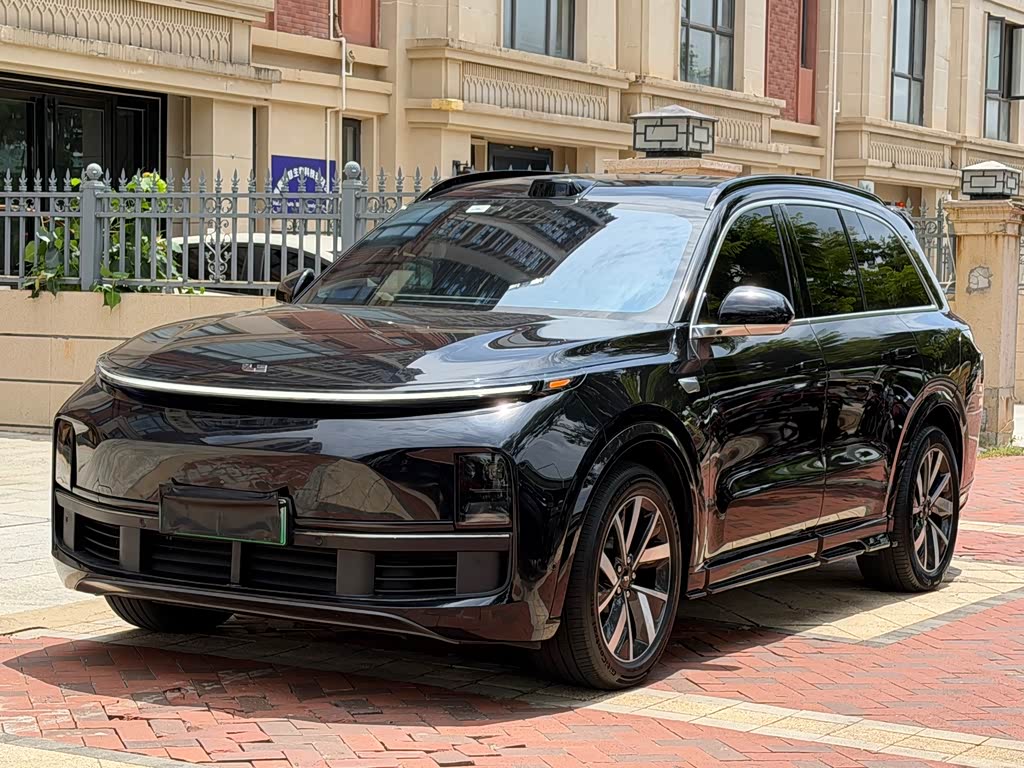 Li Auto L8