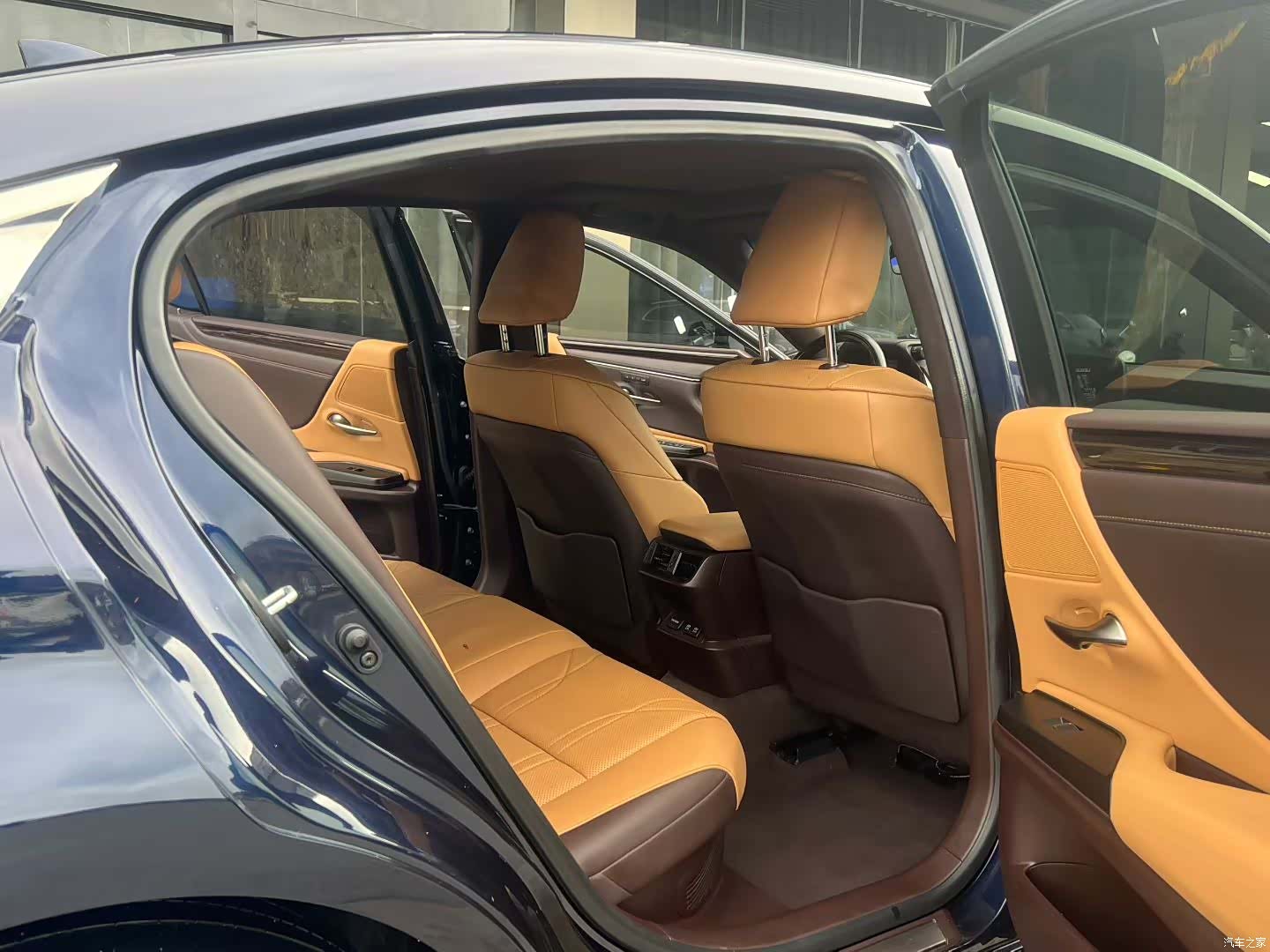 Lexus ES, 2021 6