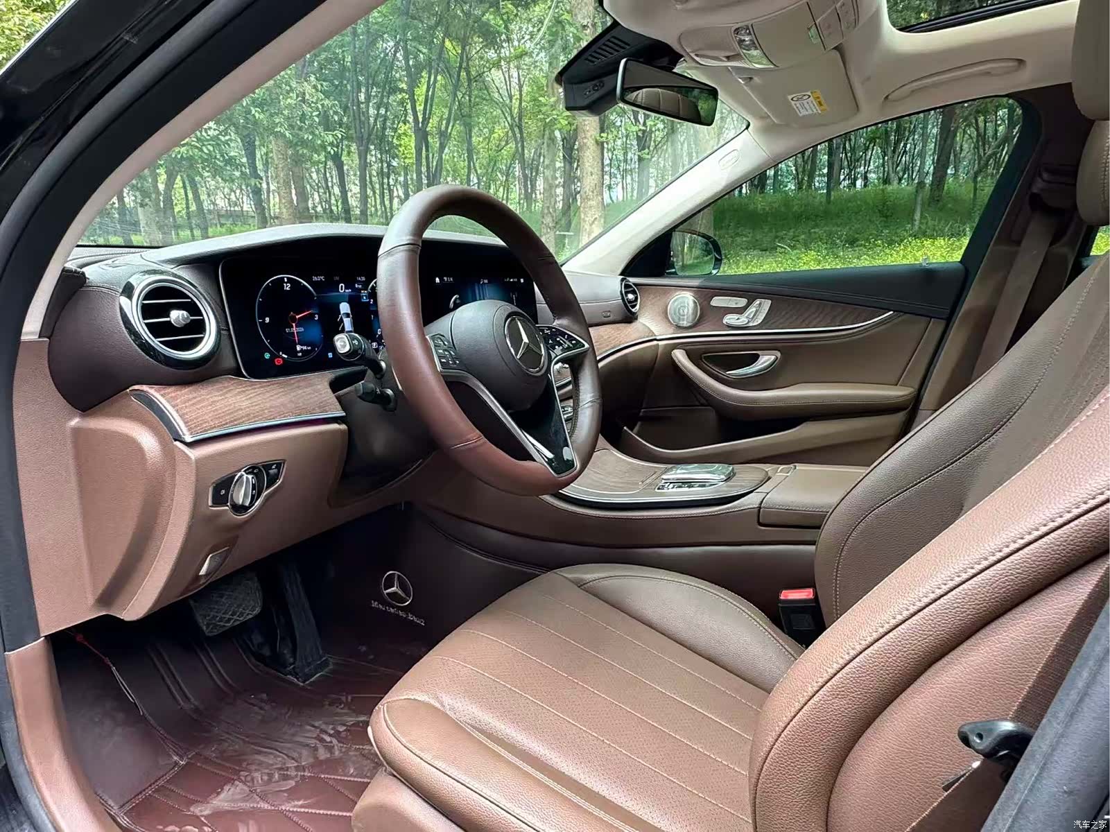 Mercedes-Benz E-Class, 2023 6