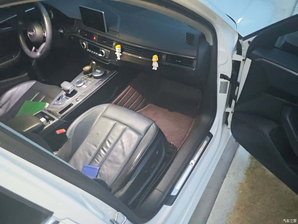 Audi A4L, 2018 21