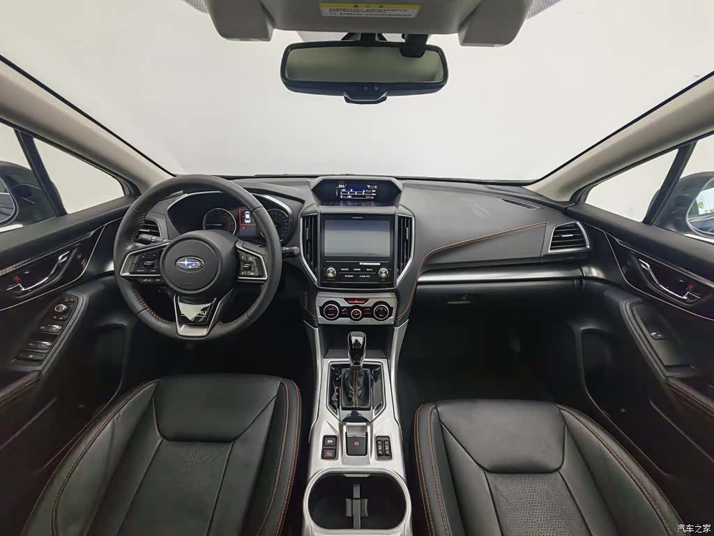 Subaru XV, 2018 все фото