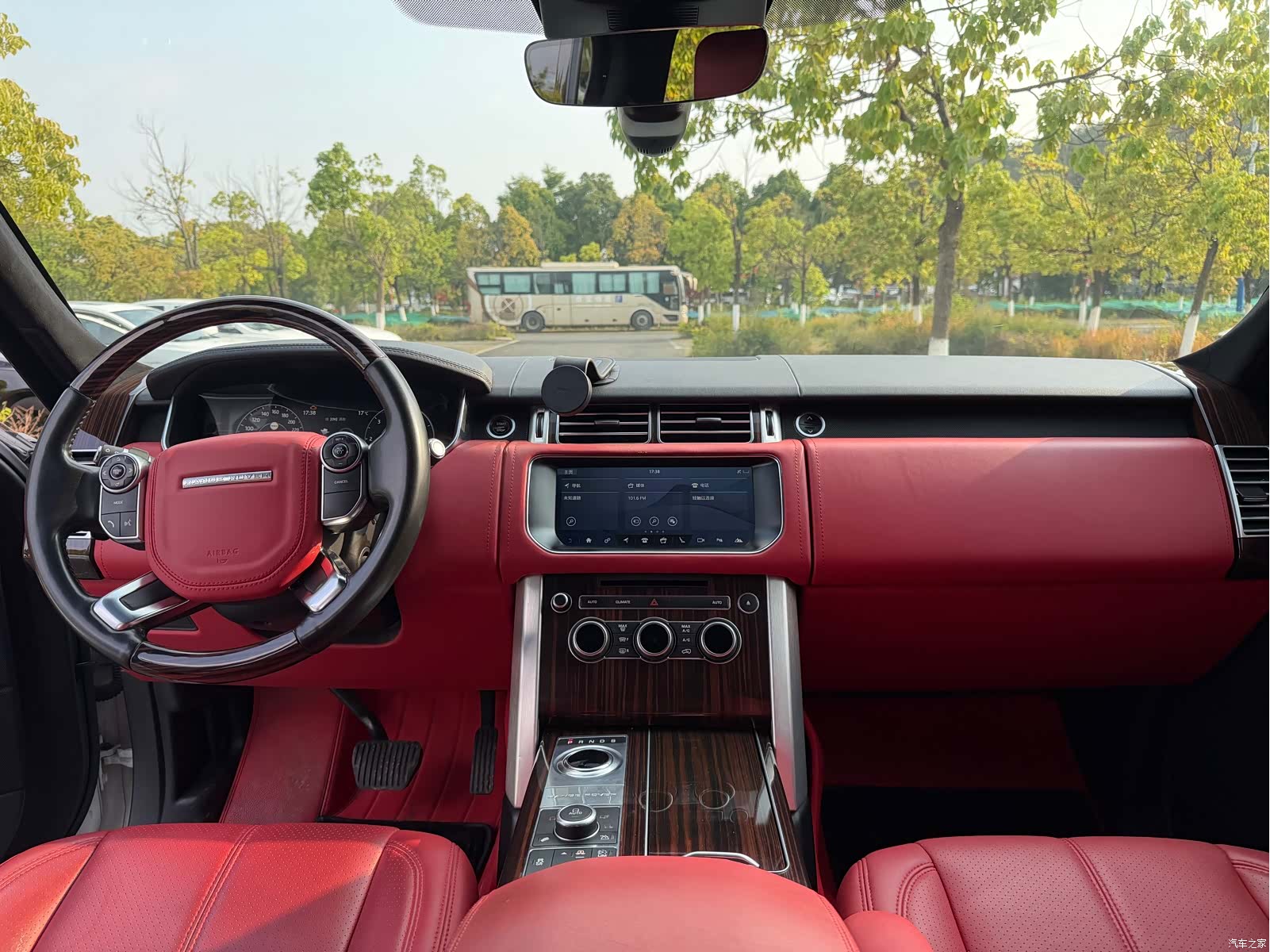 Land Rover Range Rover, 2018 11