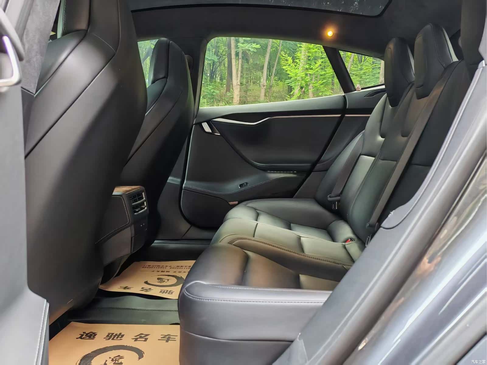 Tesla Model S, 2019 8
