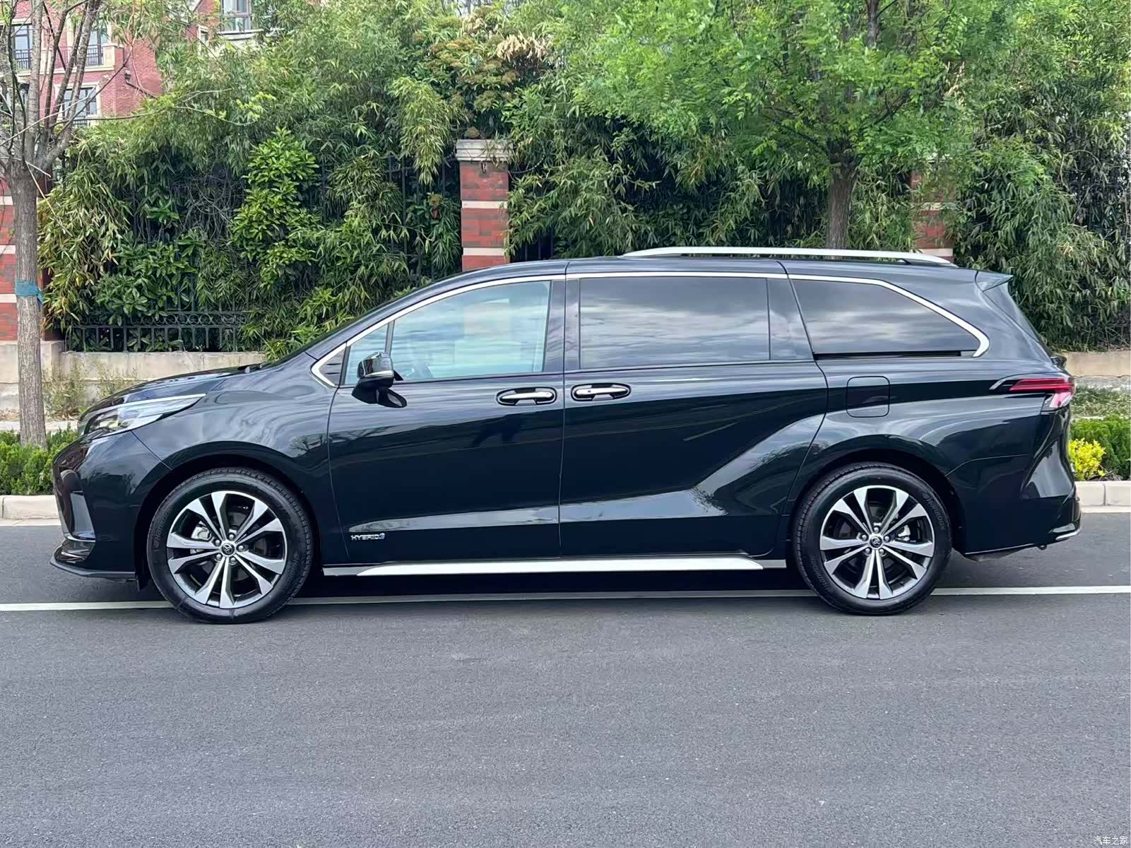 Toyota Granvia, 2024 2