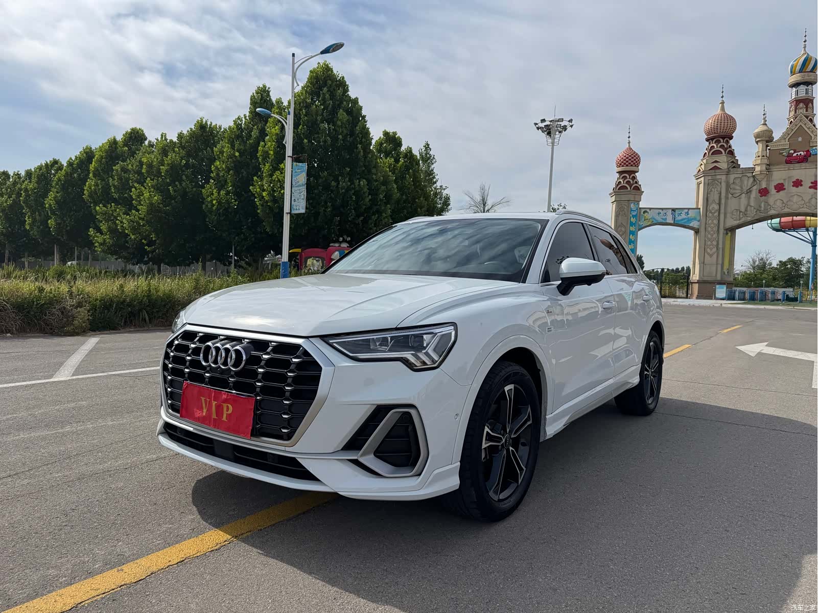 Audi Q3, 2023 1