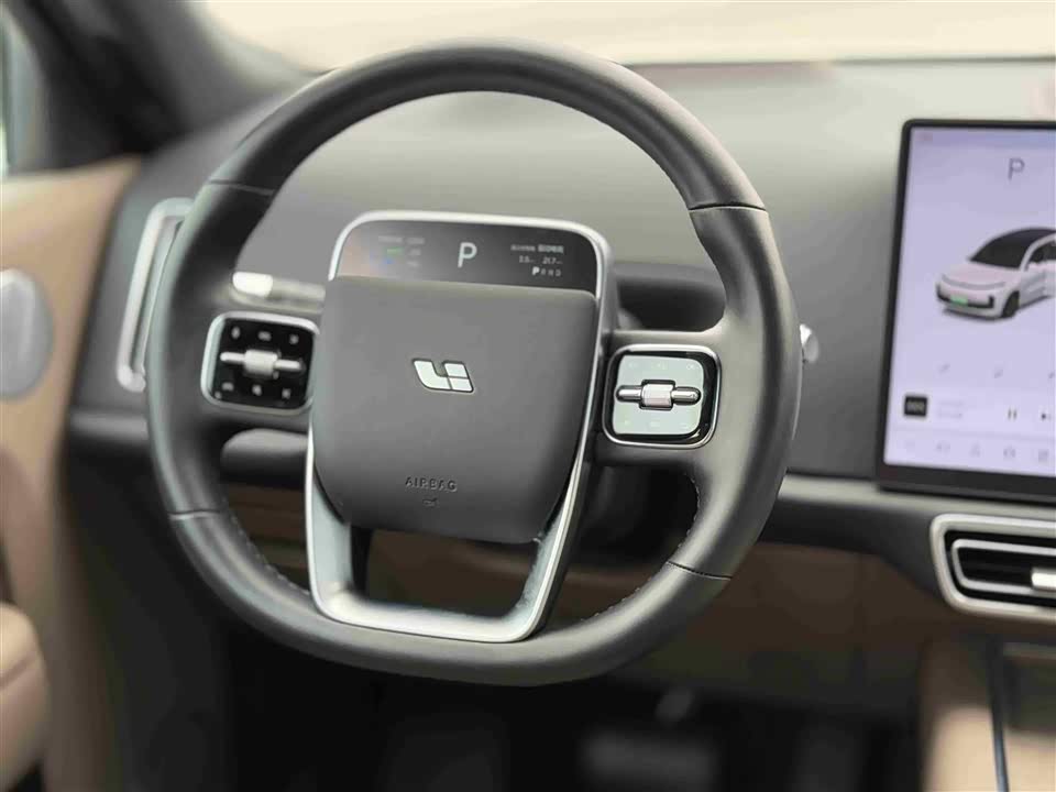 Li Auto Ideal L8