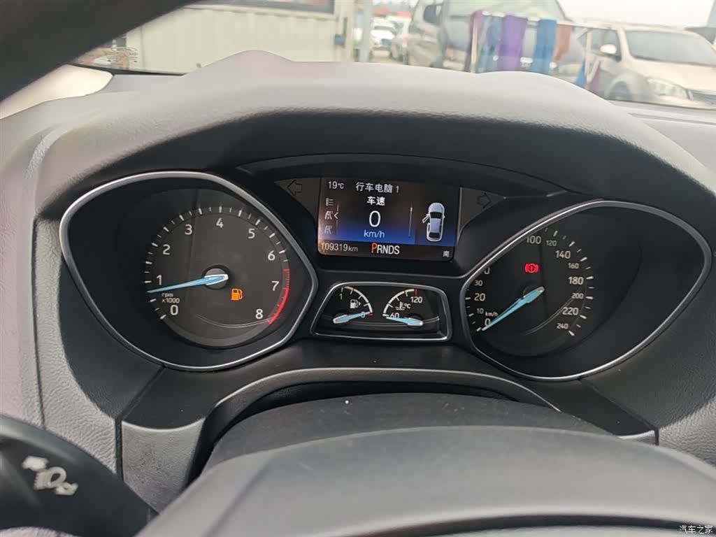 Ford Focus, 2016 12