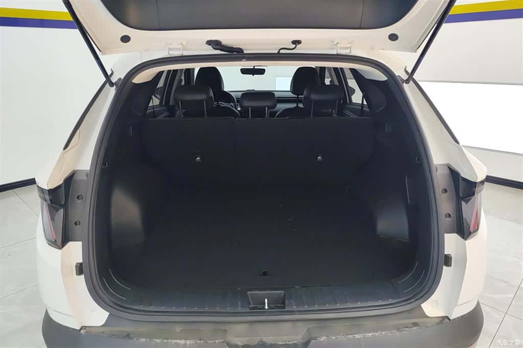 Hyundai Tucson L, 2024 4