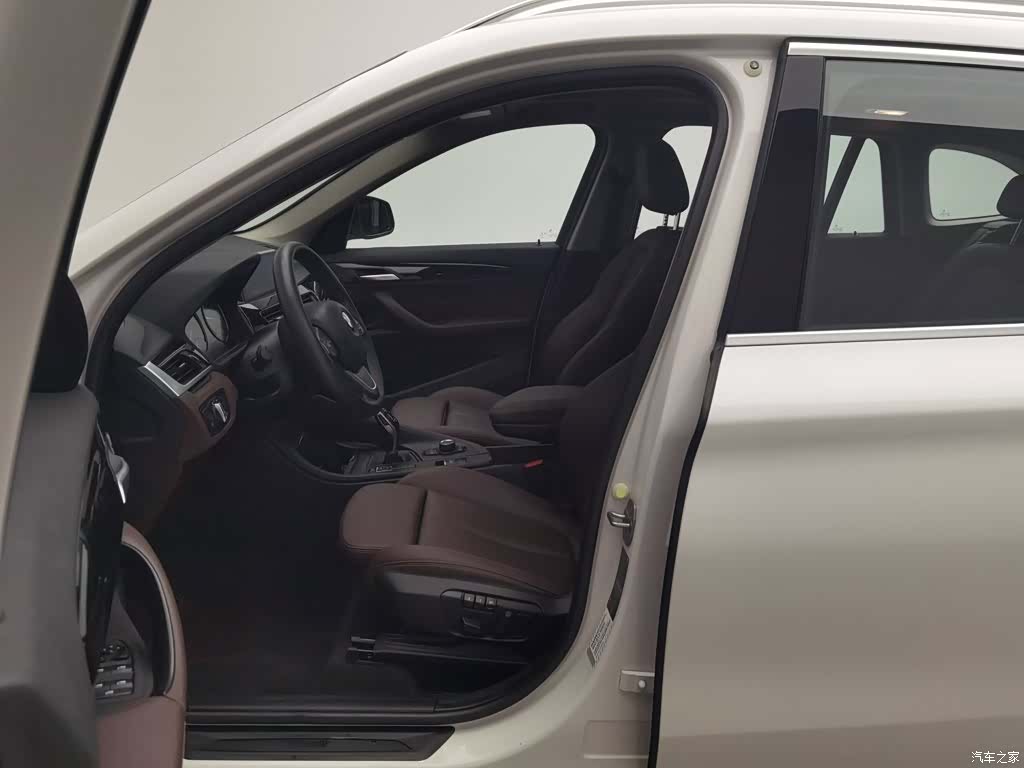 BMW X1, 2020 10