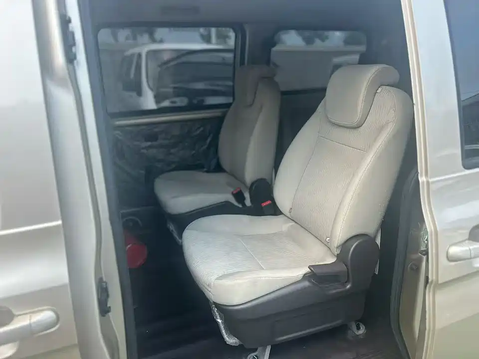 Wuling Wuling Hongguang V