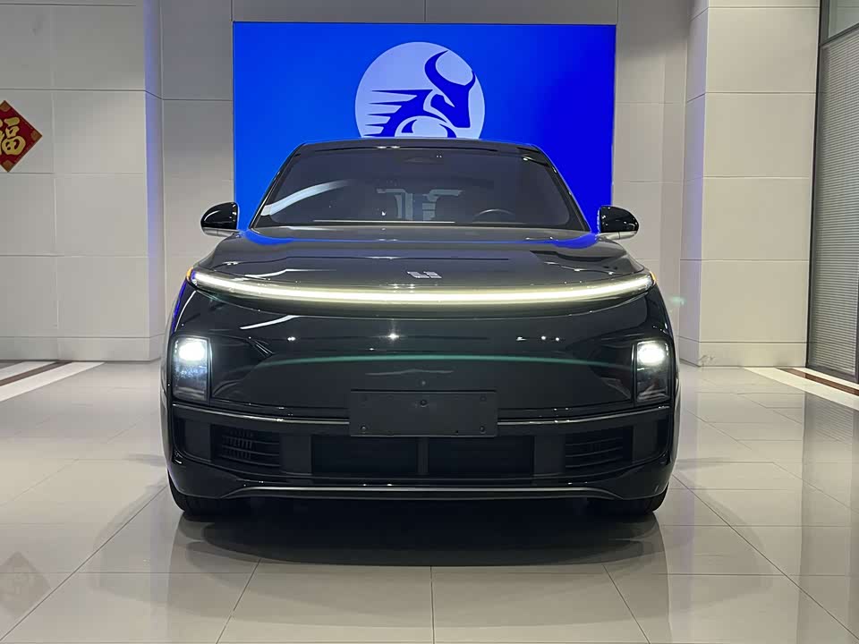 Li Auto Ideal L8