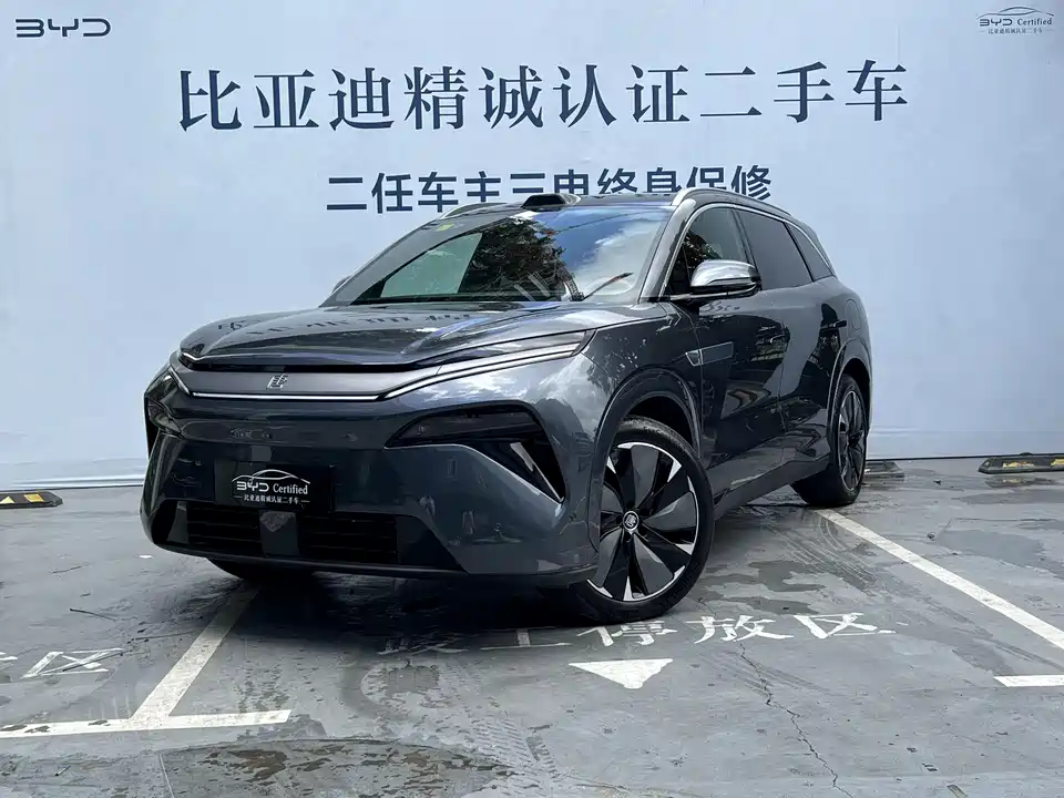 BYD Tang L