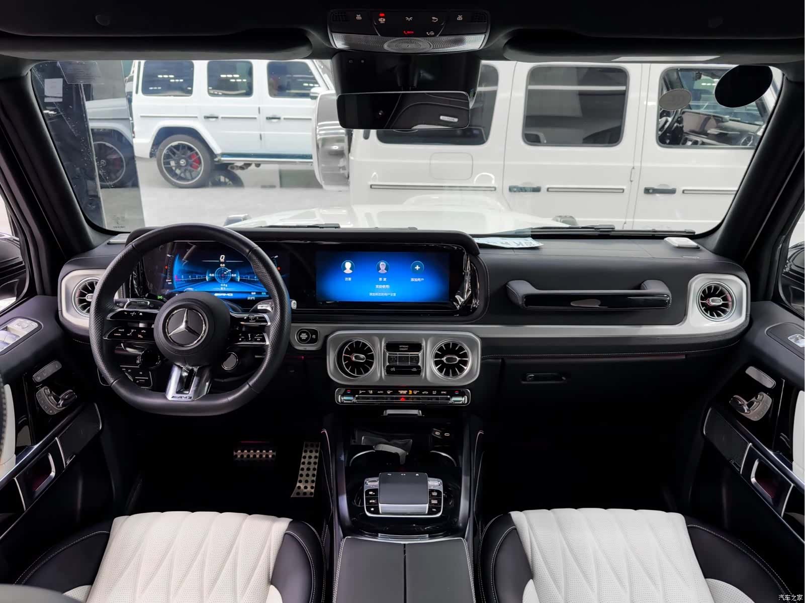 Mercedes-Benz G-Class, 2025 10