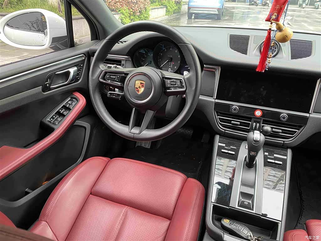 Porsche Macan, 2022 9