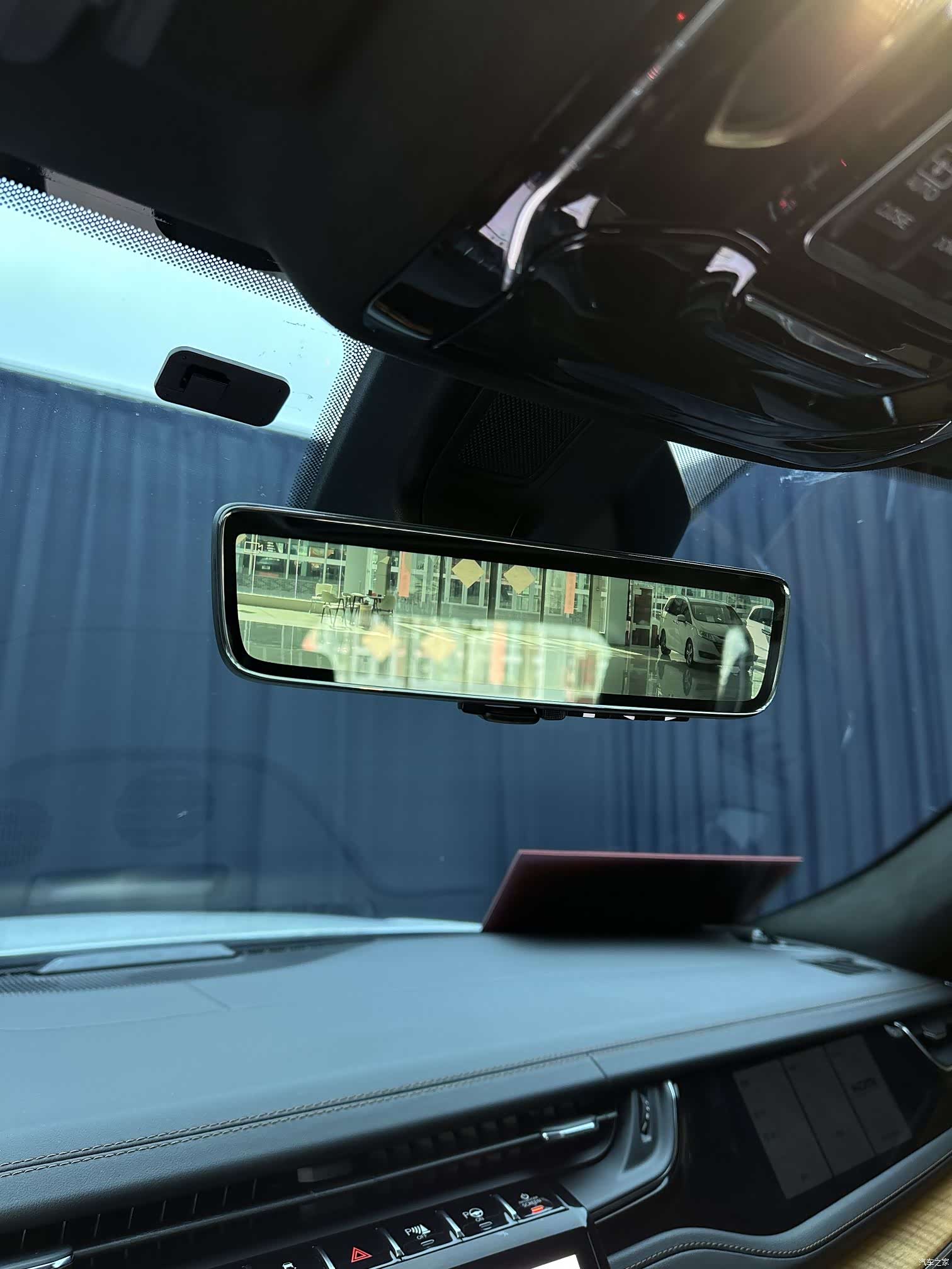 Jeep Grand Cherokee, 2023 11