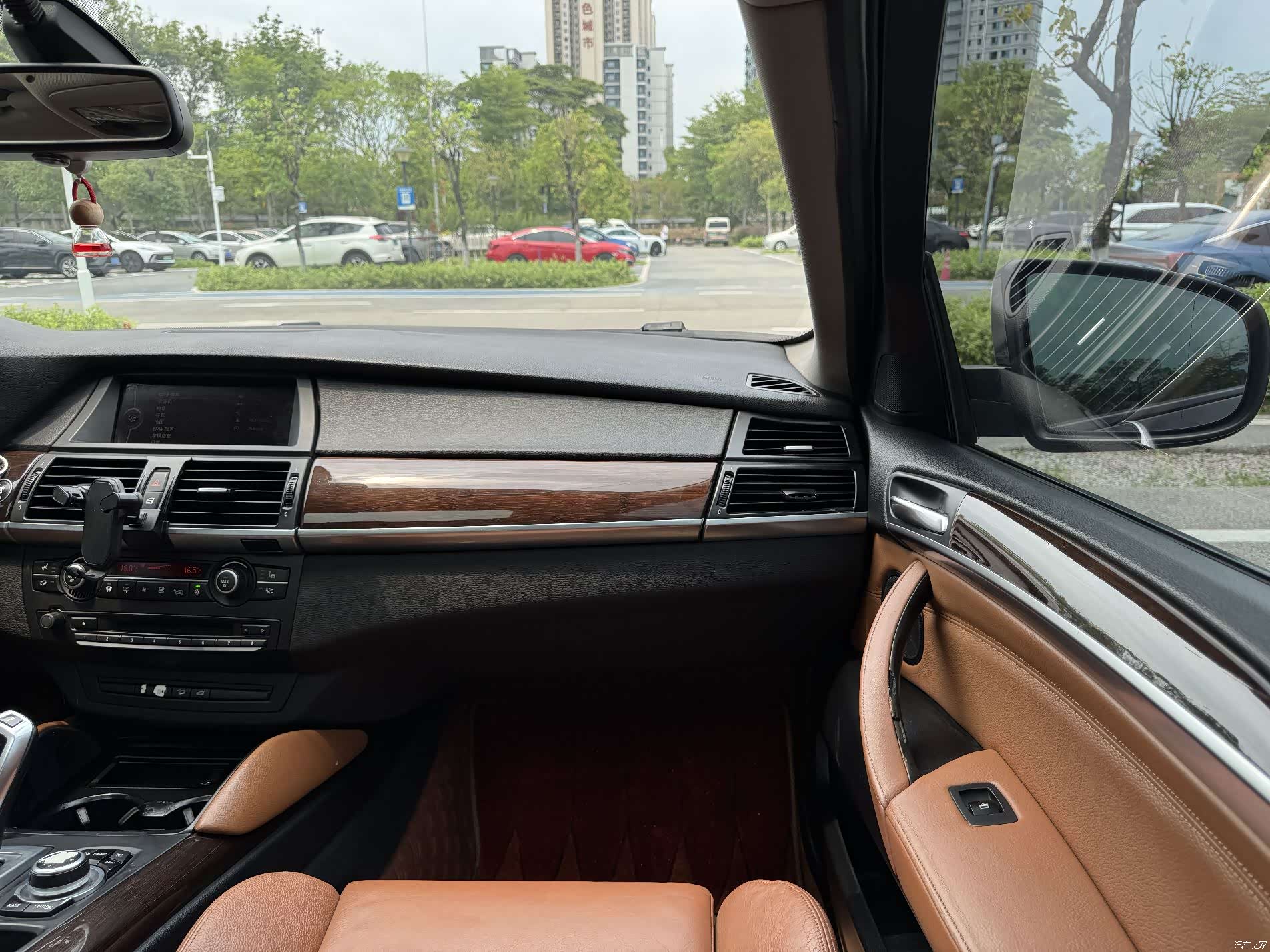BMW X6, 2013 8