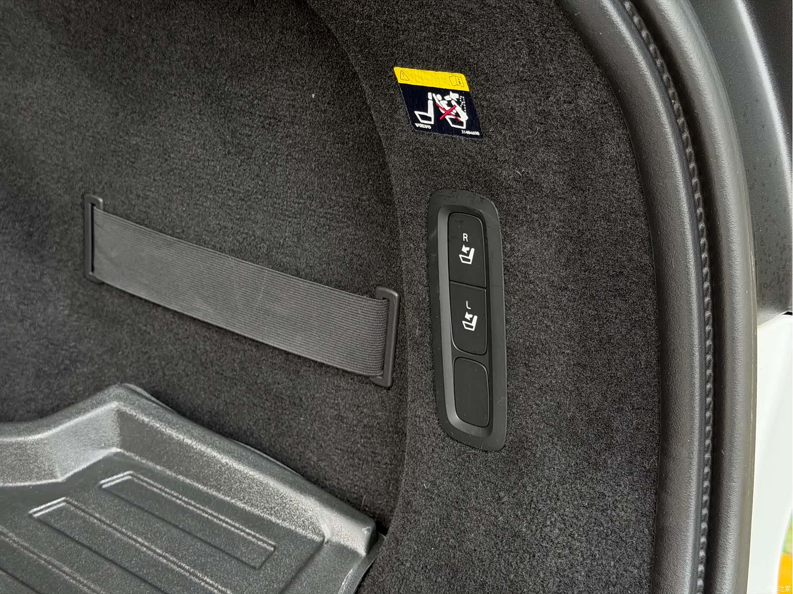 Volvo V90, 2019 27