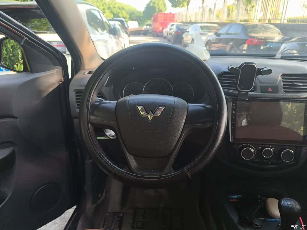 Wuling Hongguang, 2017 3