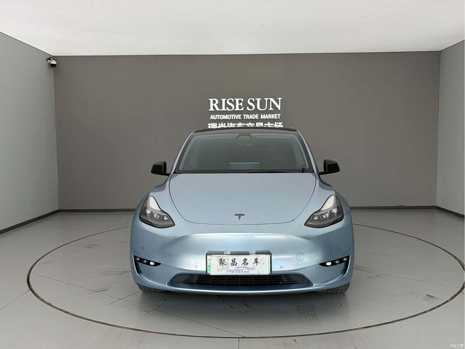 Tesla Model Y, 2023 2