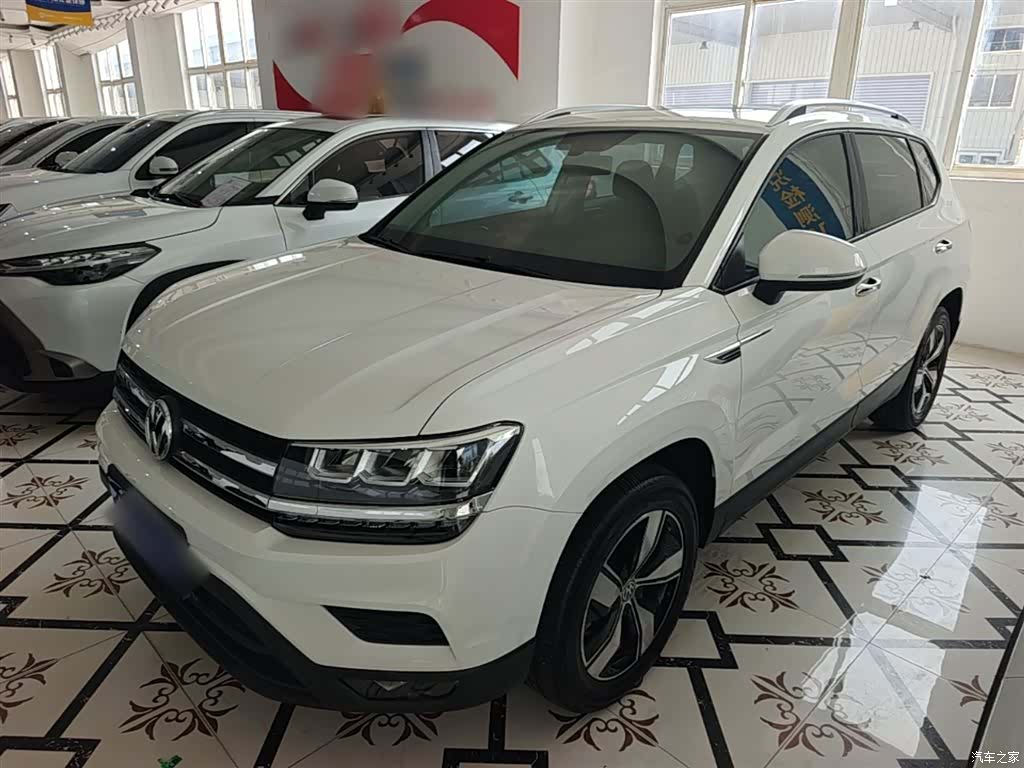 Volkswagen Tharu